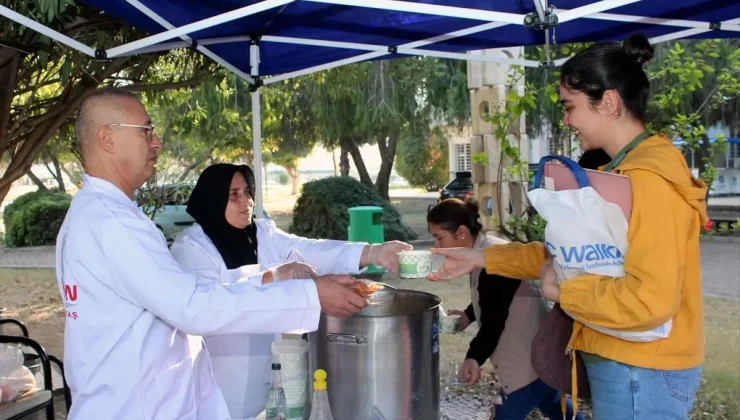 Kepez Belediyesi’nden Üniversite Öğrencilerine Çorba İkramı